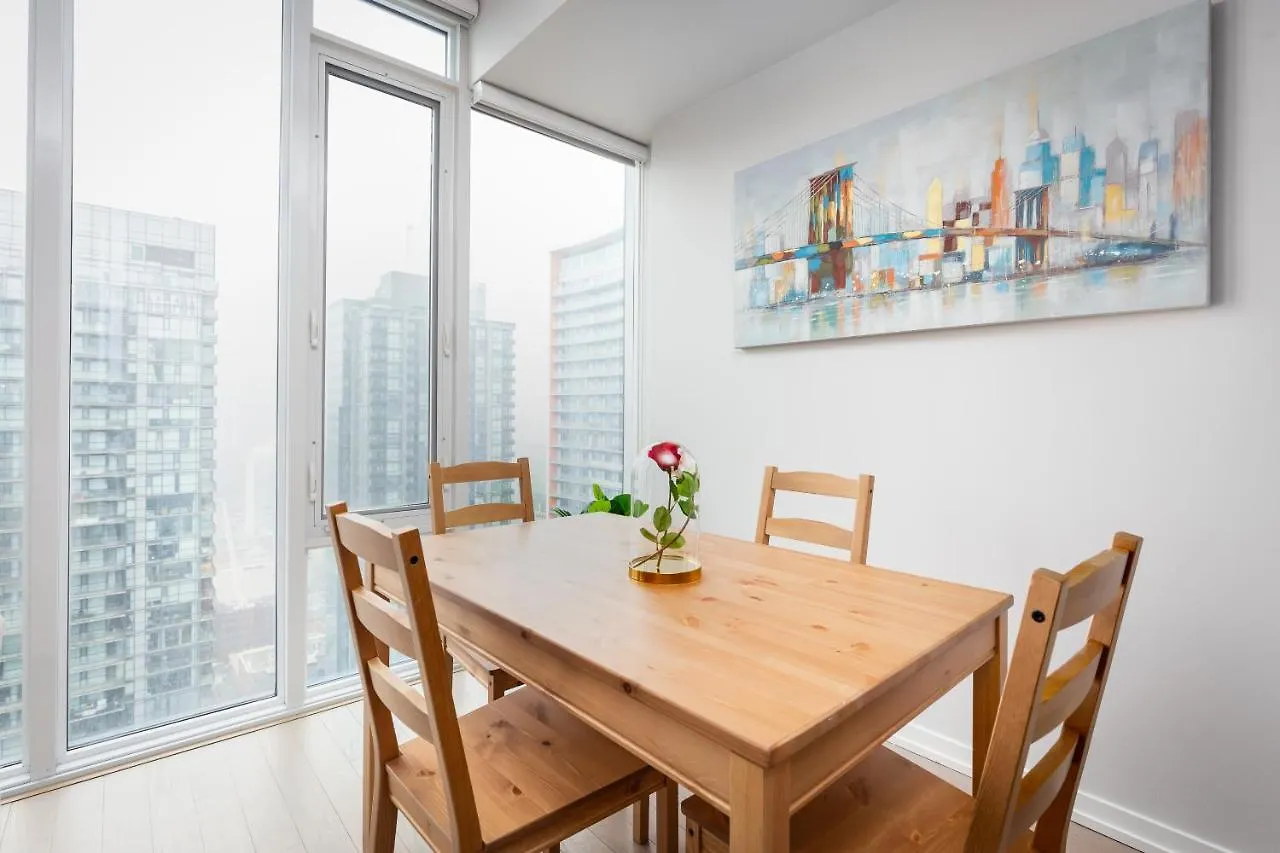 Centrally Located In The Heart Of Downtown Toronto Apartment