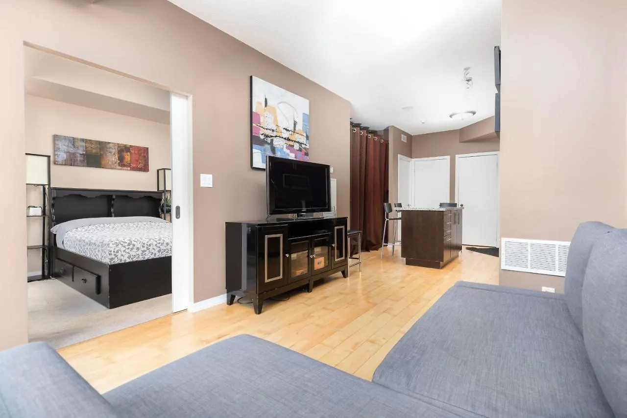 Centrally Located In The Heart Of Downtown Toronto Apartment 0*,