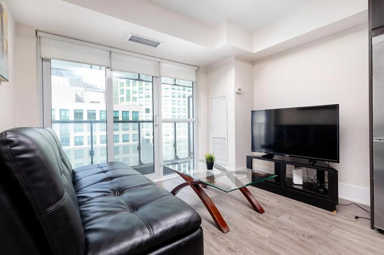 Centrally Located In The Heart Of Downtown Toronto Apartment
