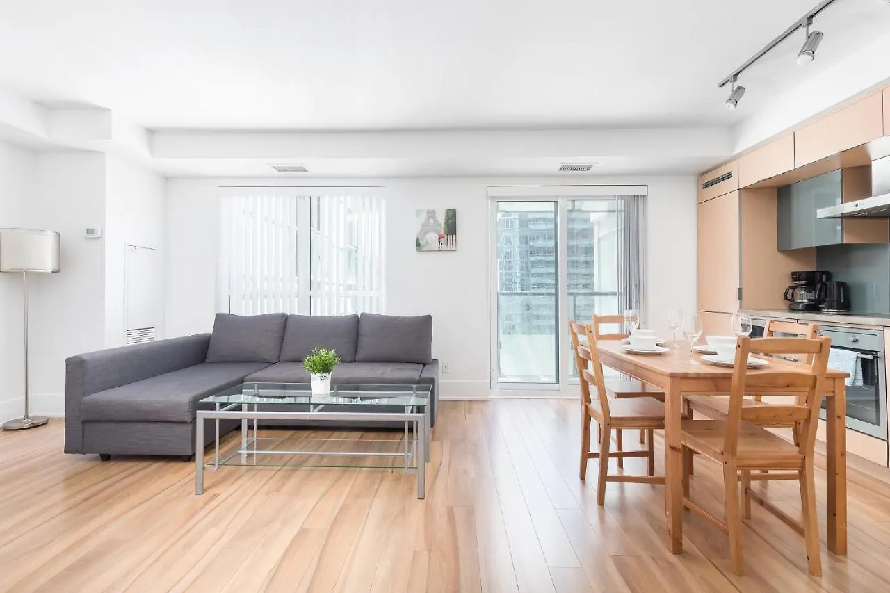 Centrally Located In The Heart Of Downtown Toronto Apartment