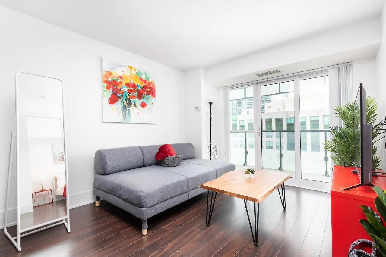 Centrally Located In The Heart Of Downtown Toronto Apartment