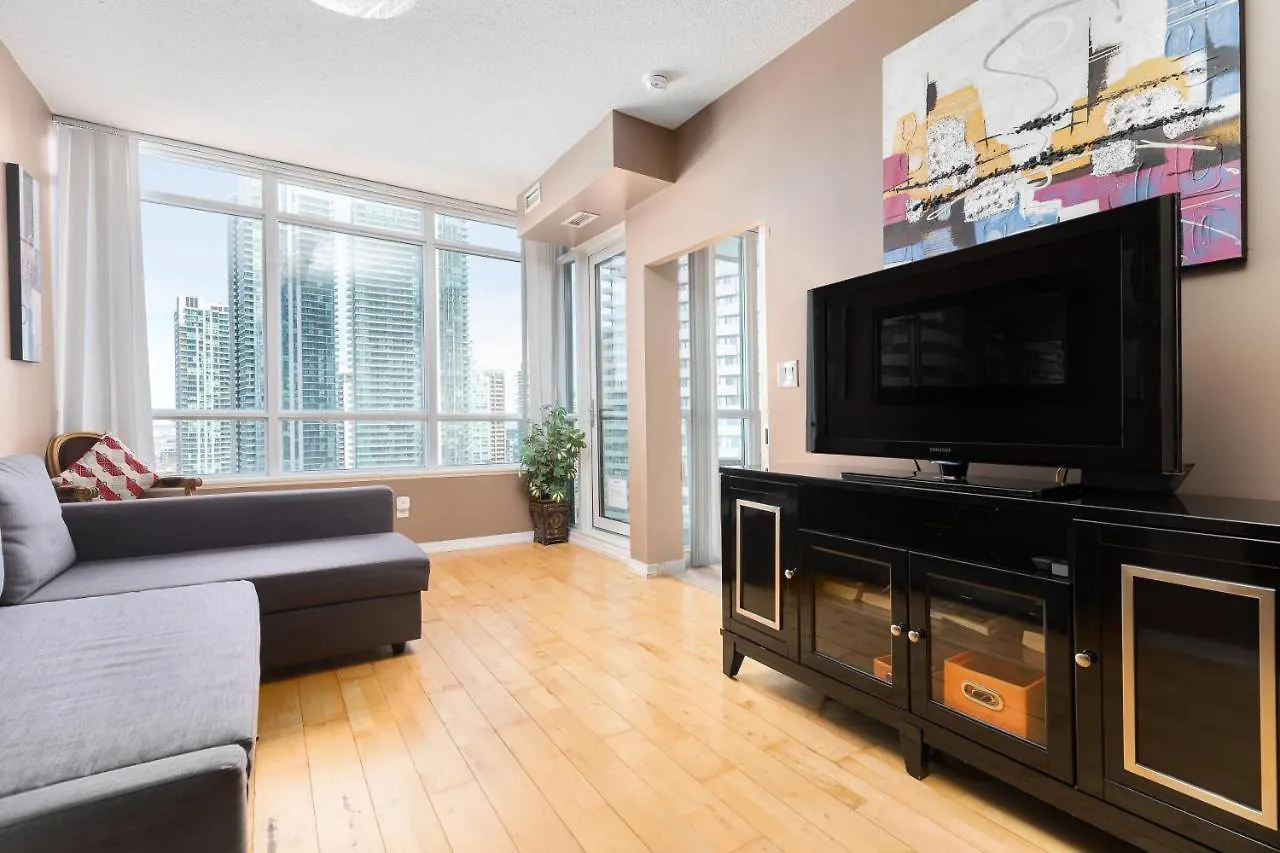 Centrally Located In The Heart Of Downtown Toronto Apartment