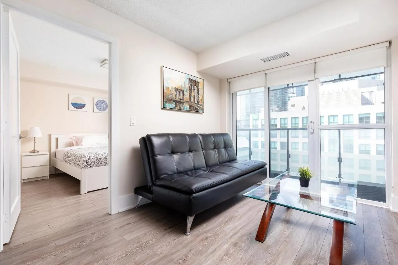 Centrally Located In The Heart Of Downtown Toronto Apartment 0*,