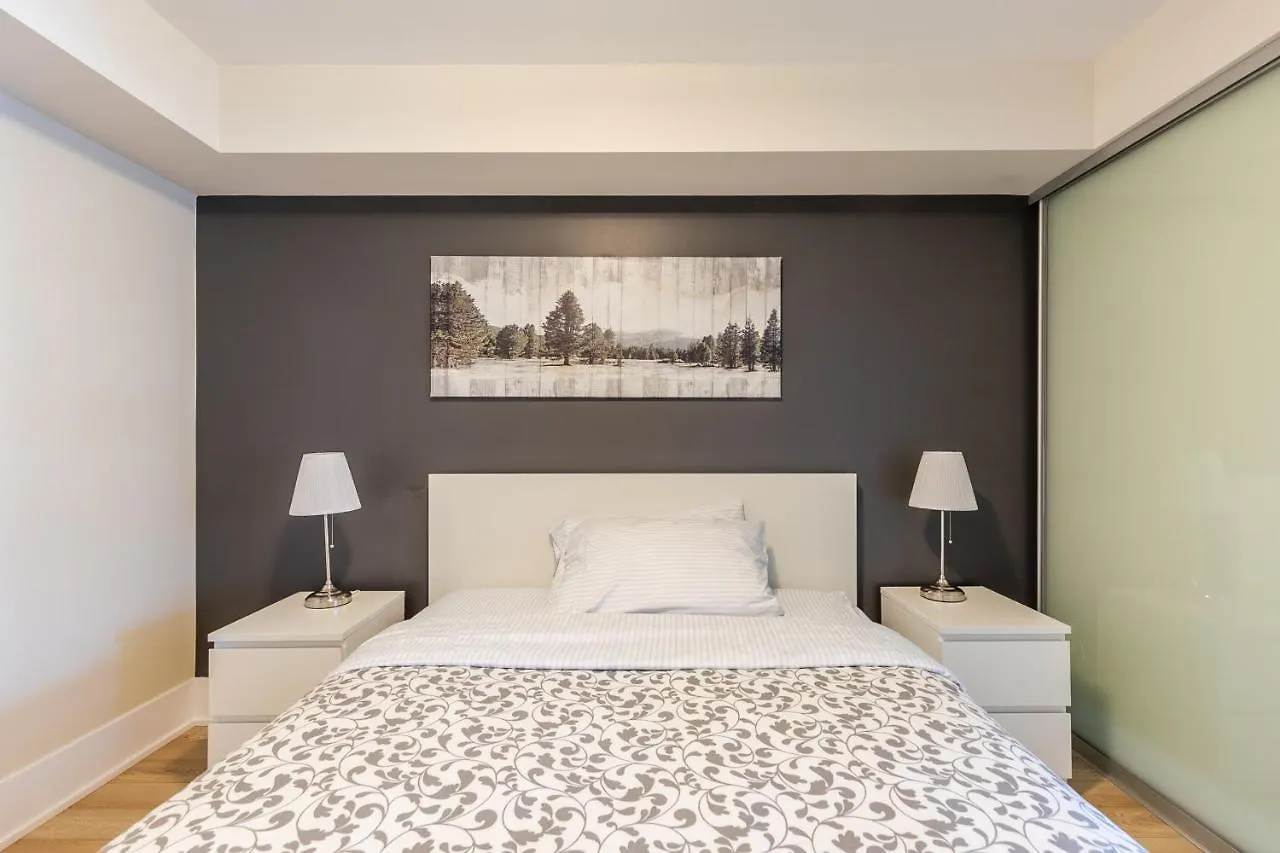 Centrally Located In The Heart Of Downtown Toronto Apartment