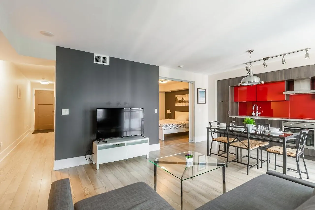 Centrally Located In The Heart Of Downtown Toronto Apartment 0*,