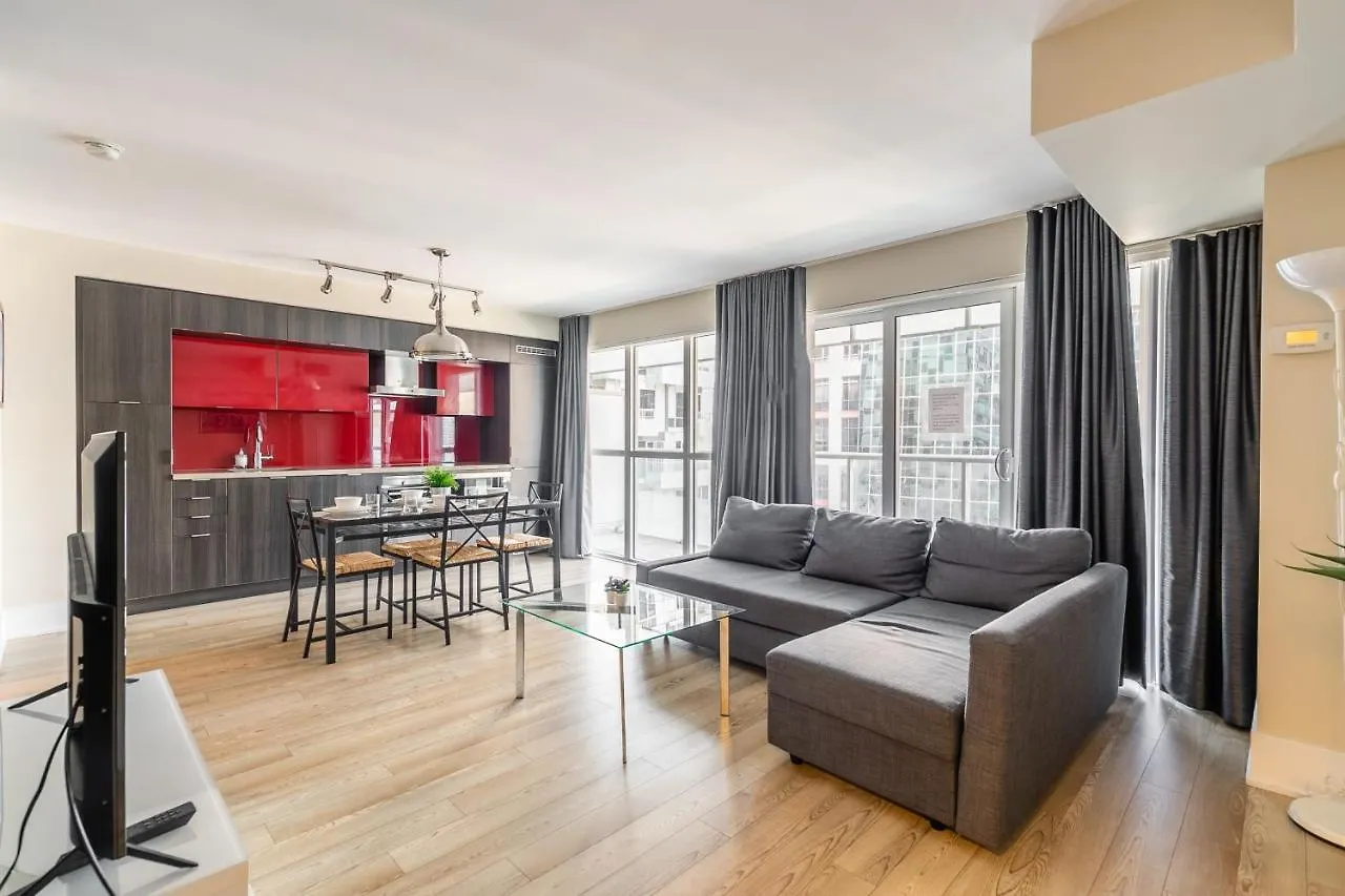 Centrally Located In The Heart Of Downtown Toronto Apartment