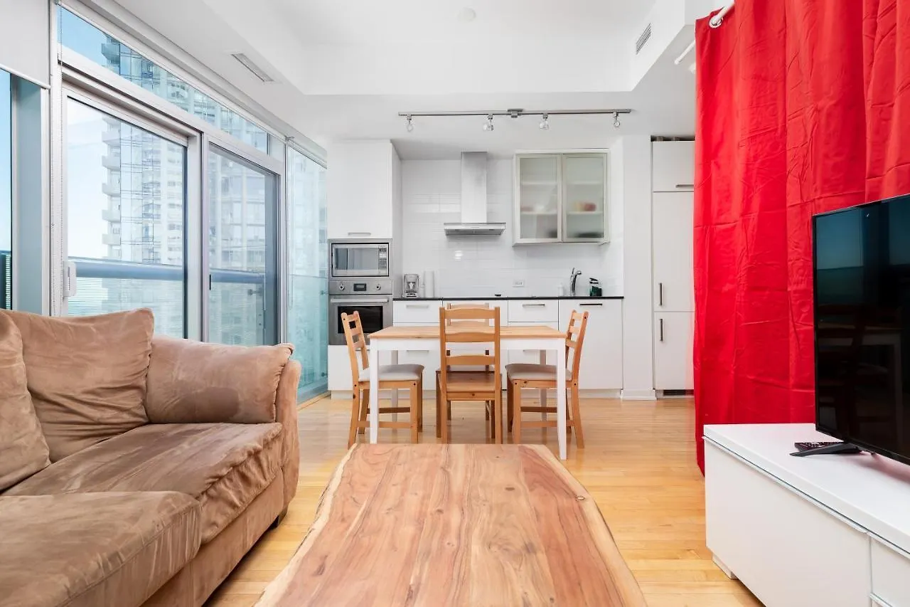 Centrally Located In The Heart Of Downtown Toronto Apartment 0*,