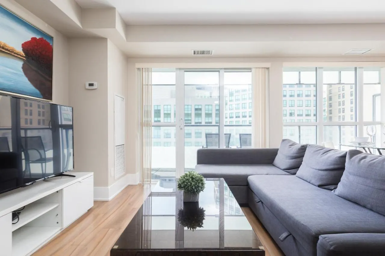 Centrally Located In The Heart Of Downtown Toronto Apartment
