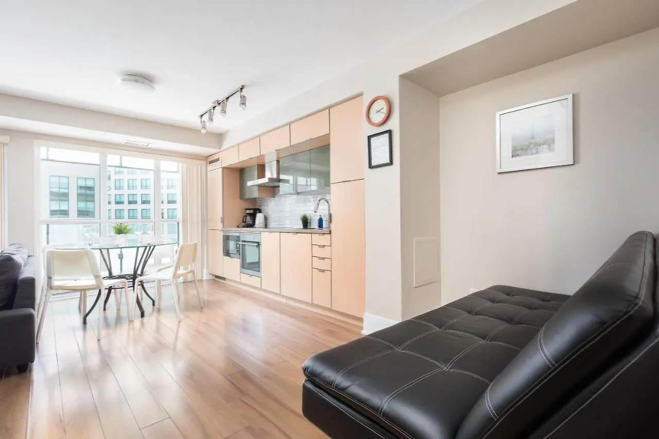 Centrally Located In The Heart Of Downtown Toronto Apartment
