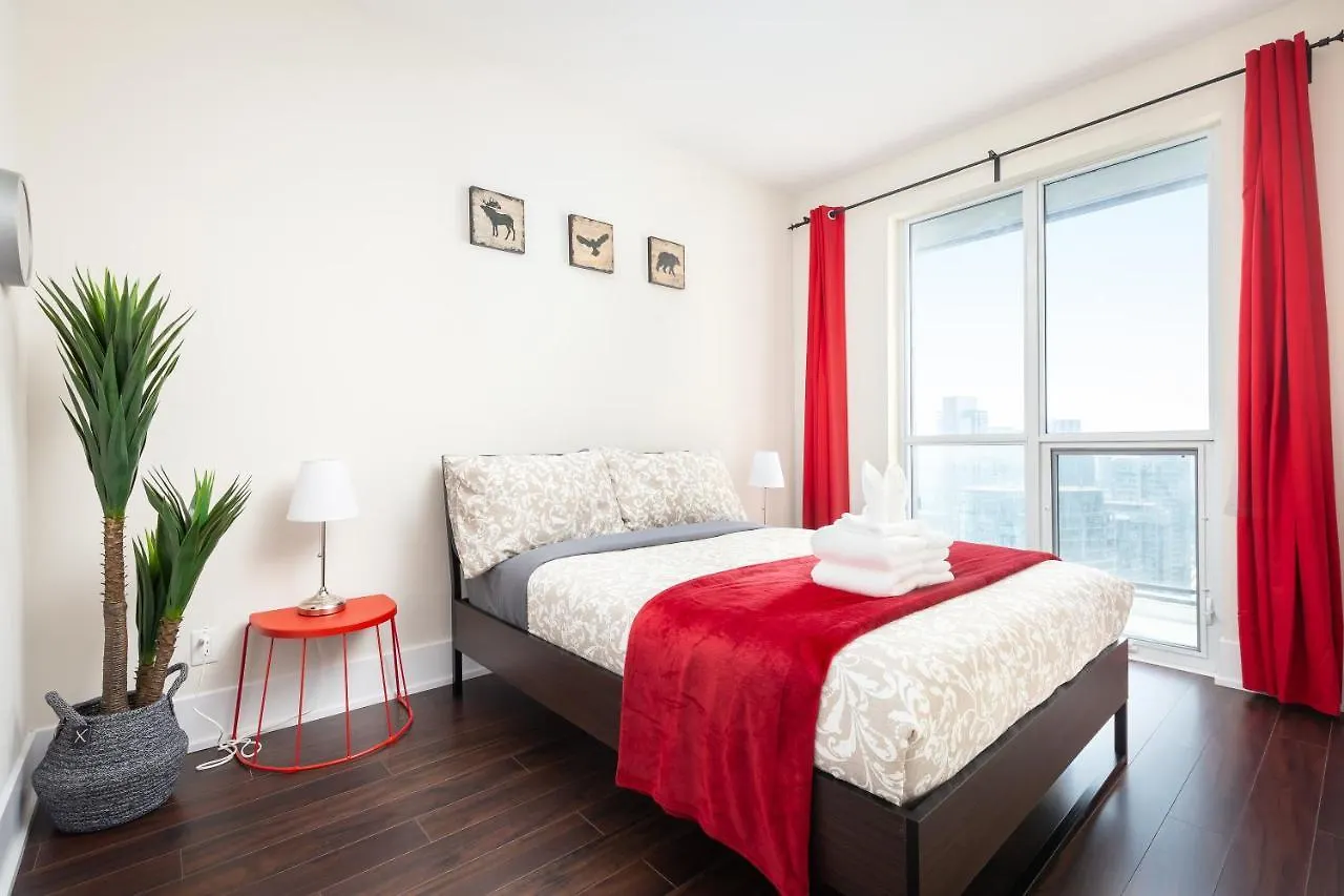 Centrally Located In The Heart Of Downtown Toronto Apartment