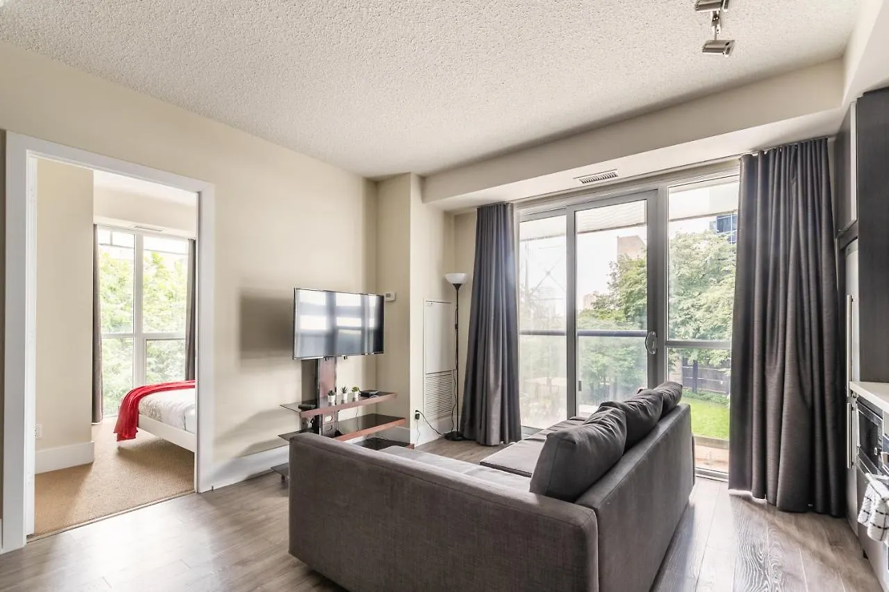 Centrally Located In The Heart Of Downtown Toronto Apartment